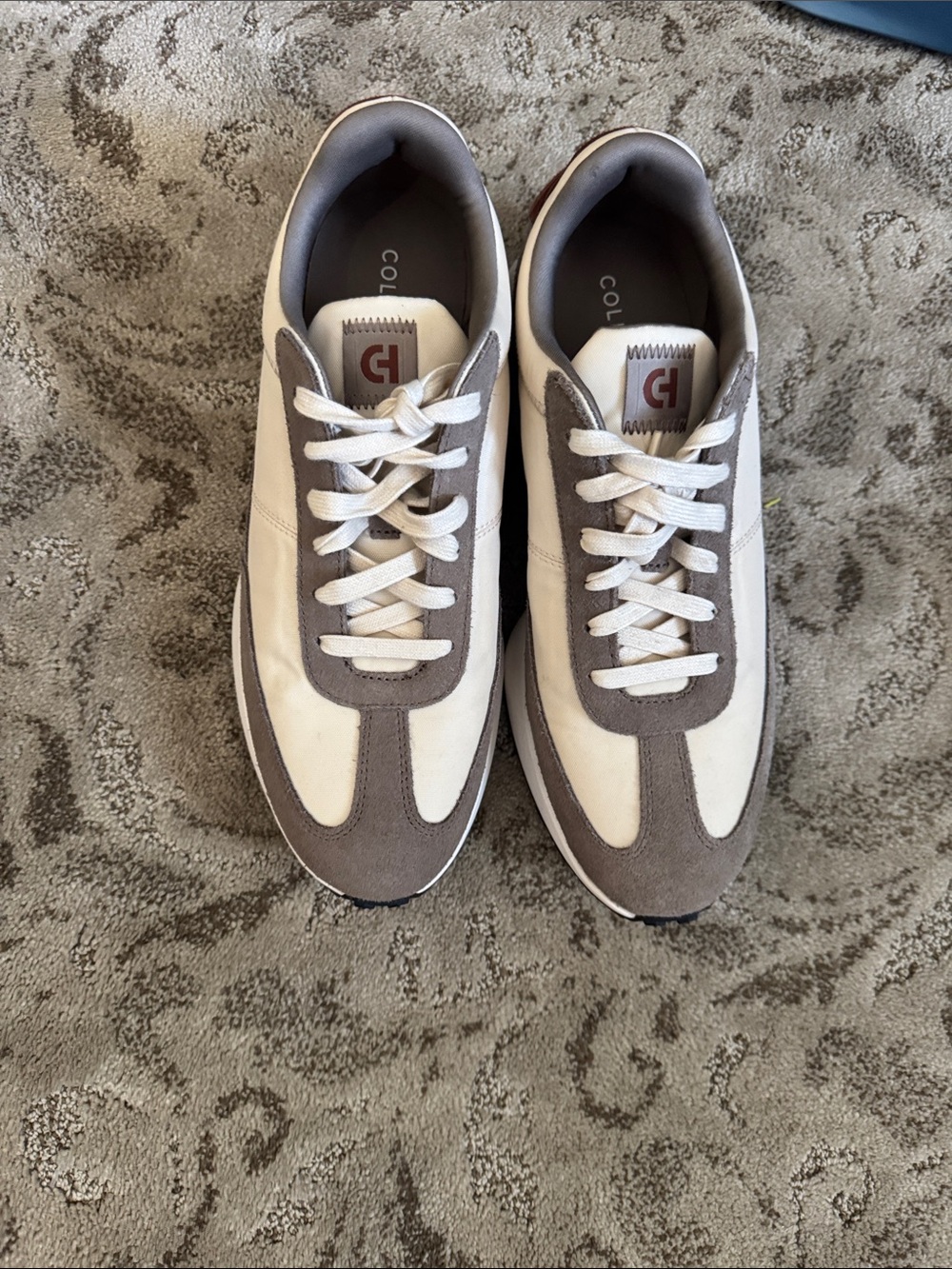 Men's White and Gray Low-Top Casual Sneakers